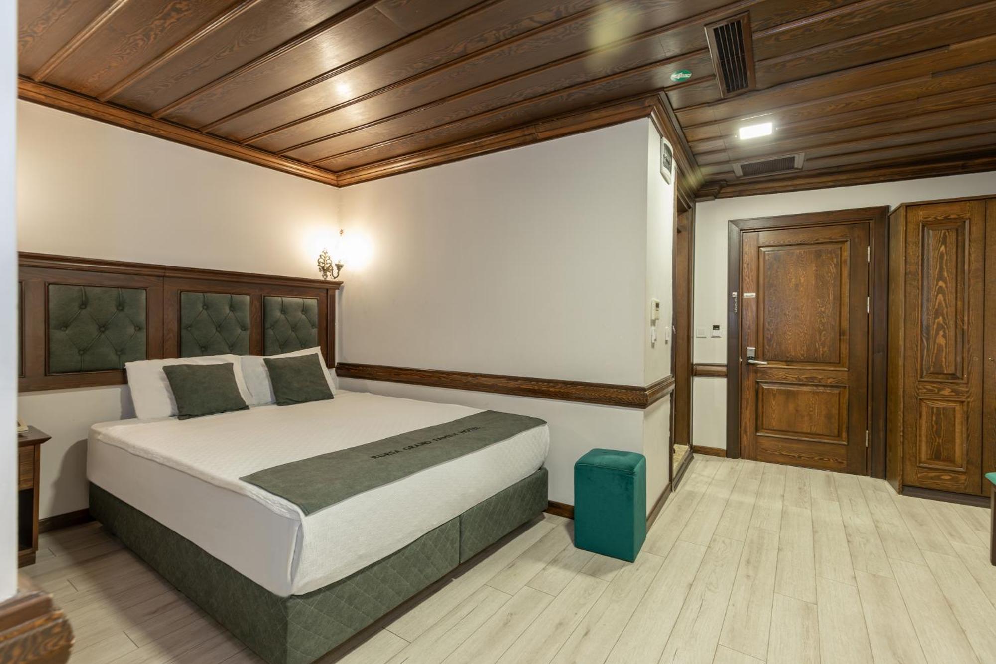 Bursa Grand Family Hotel Bagian luar foto