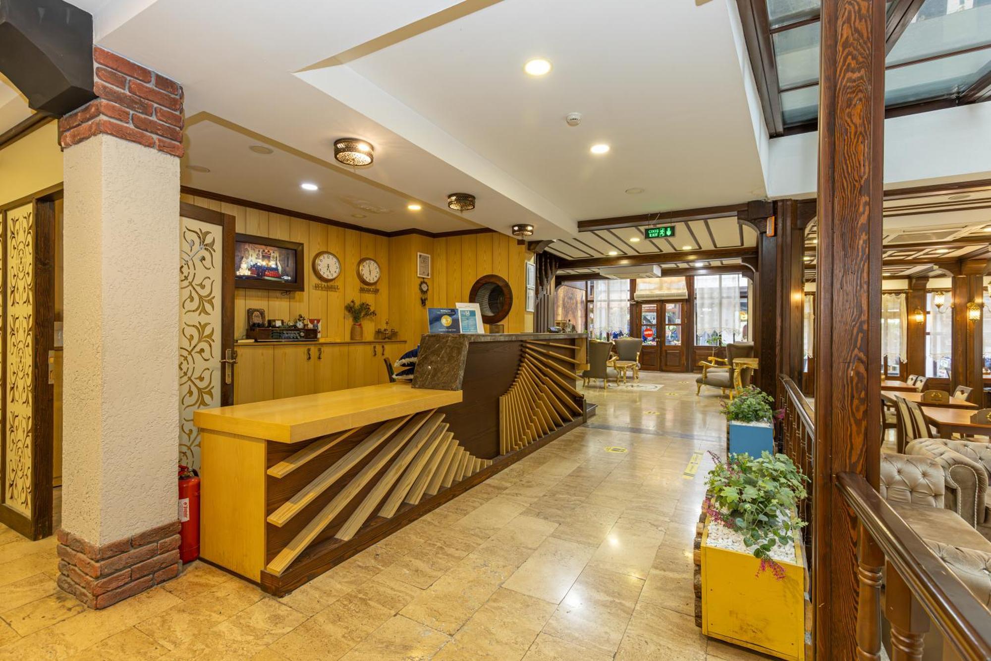Bursa Grand Family Hotel Bagian luar foto