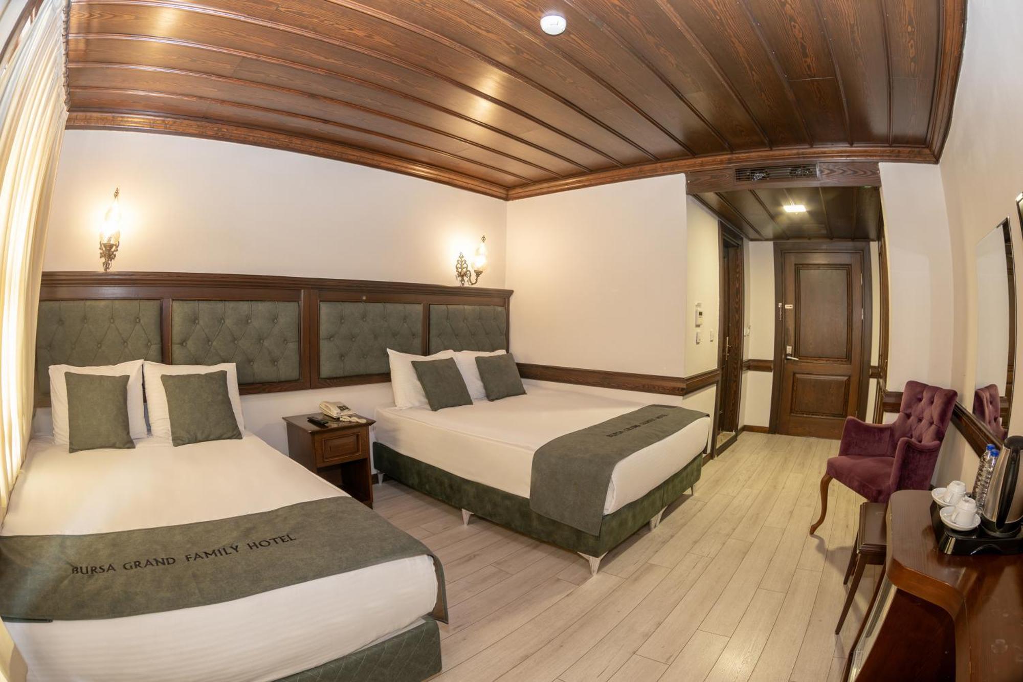 Bursa Grand Family Hotel Bagian luar foto