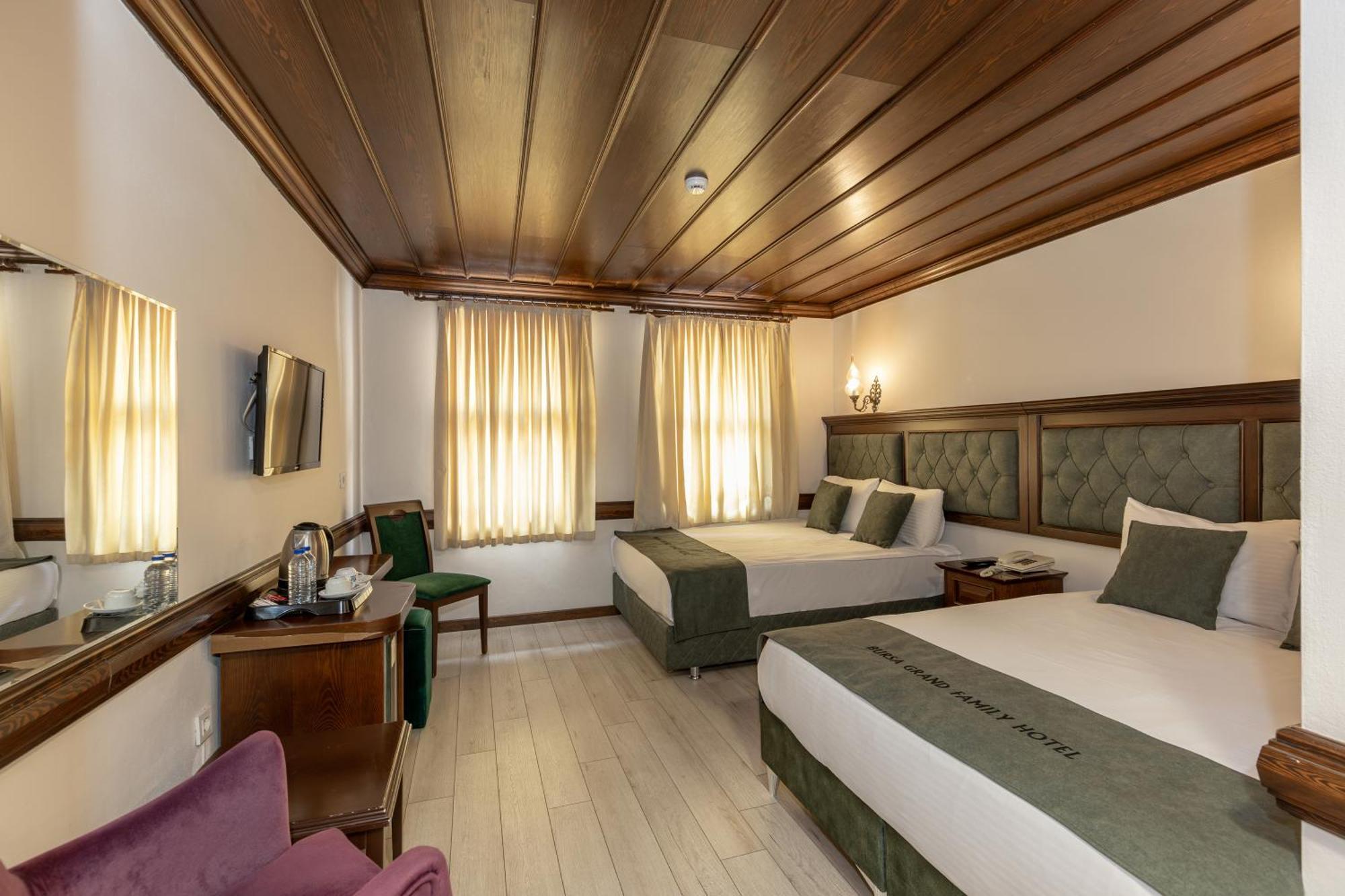 Bursa Grand Family Hotel Bagian luar foto