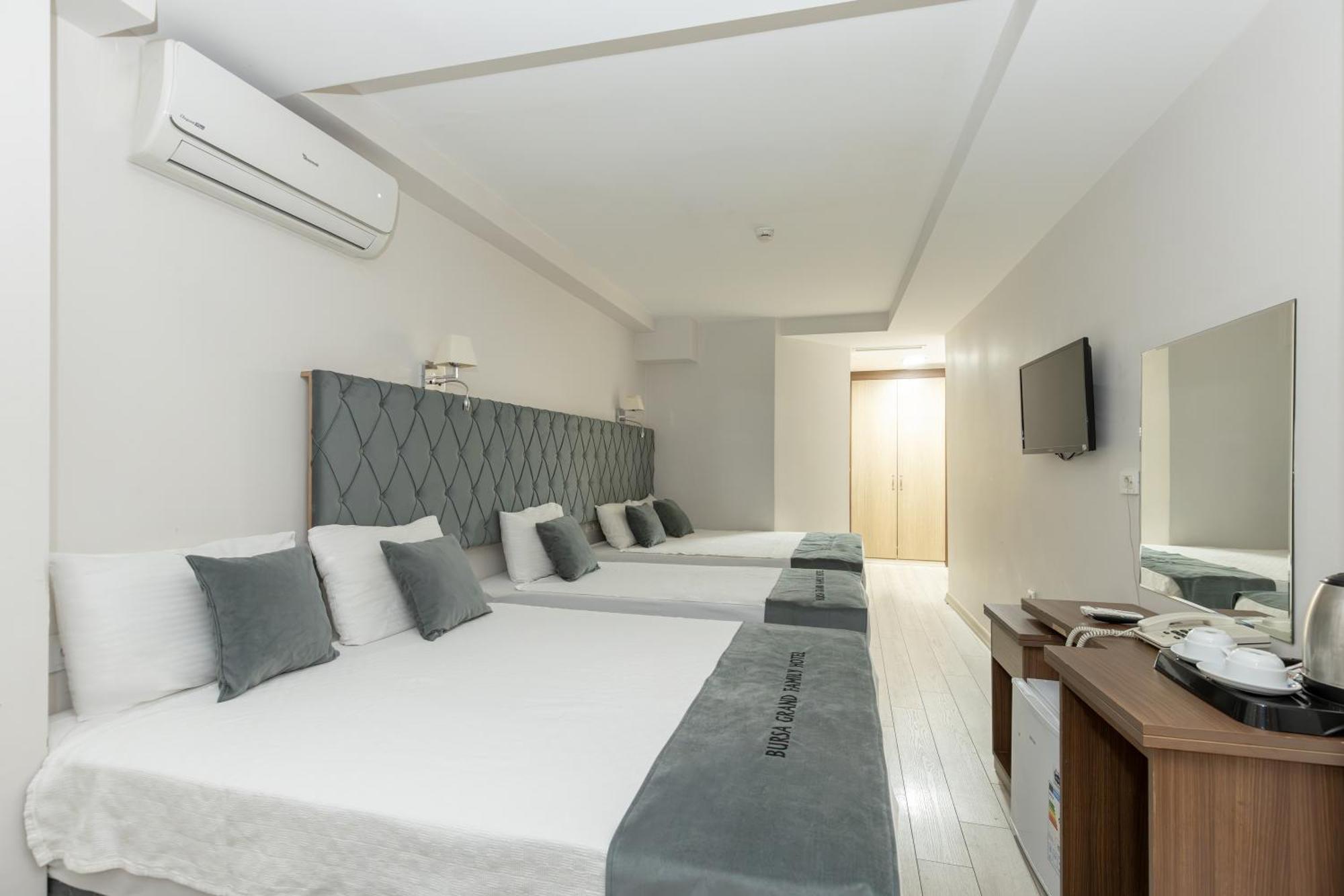 Bursa Grand Family Hotel Bagian luar foto
