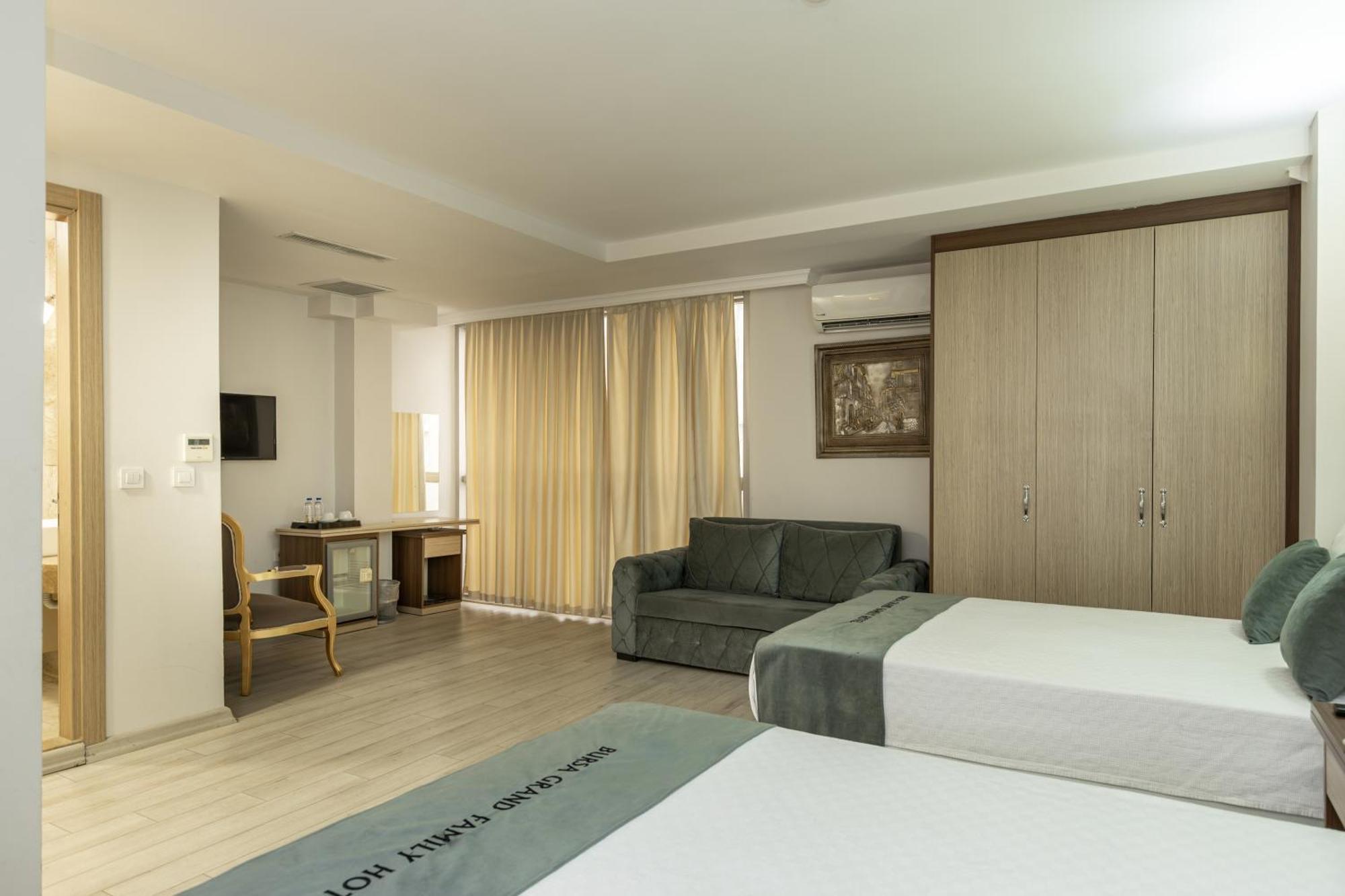 Bursa Grand Family Hotel Bagian luar foto