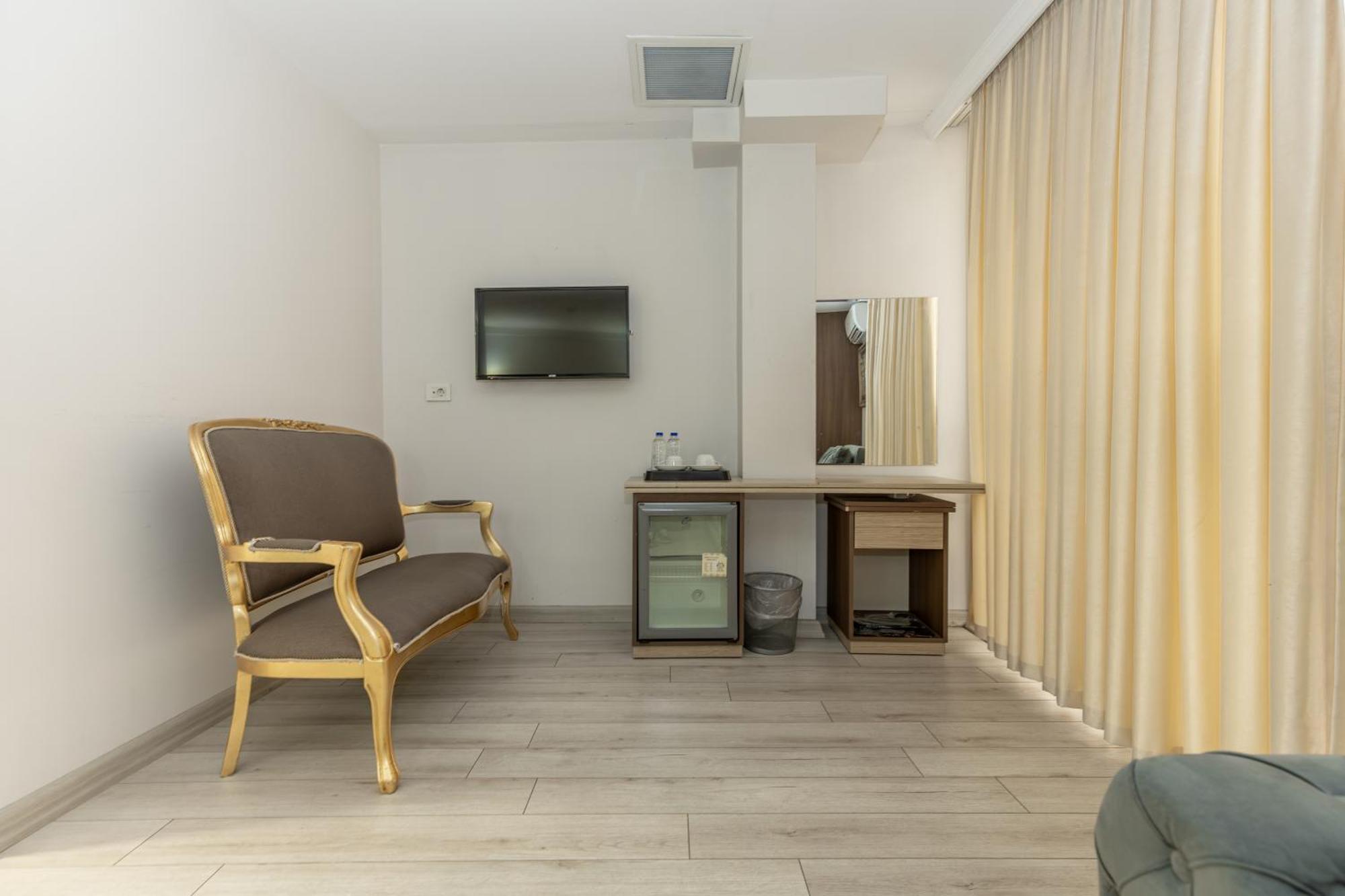 Bursa Grand Family Hotel Bagian luar foto